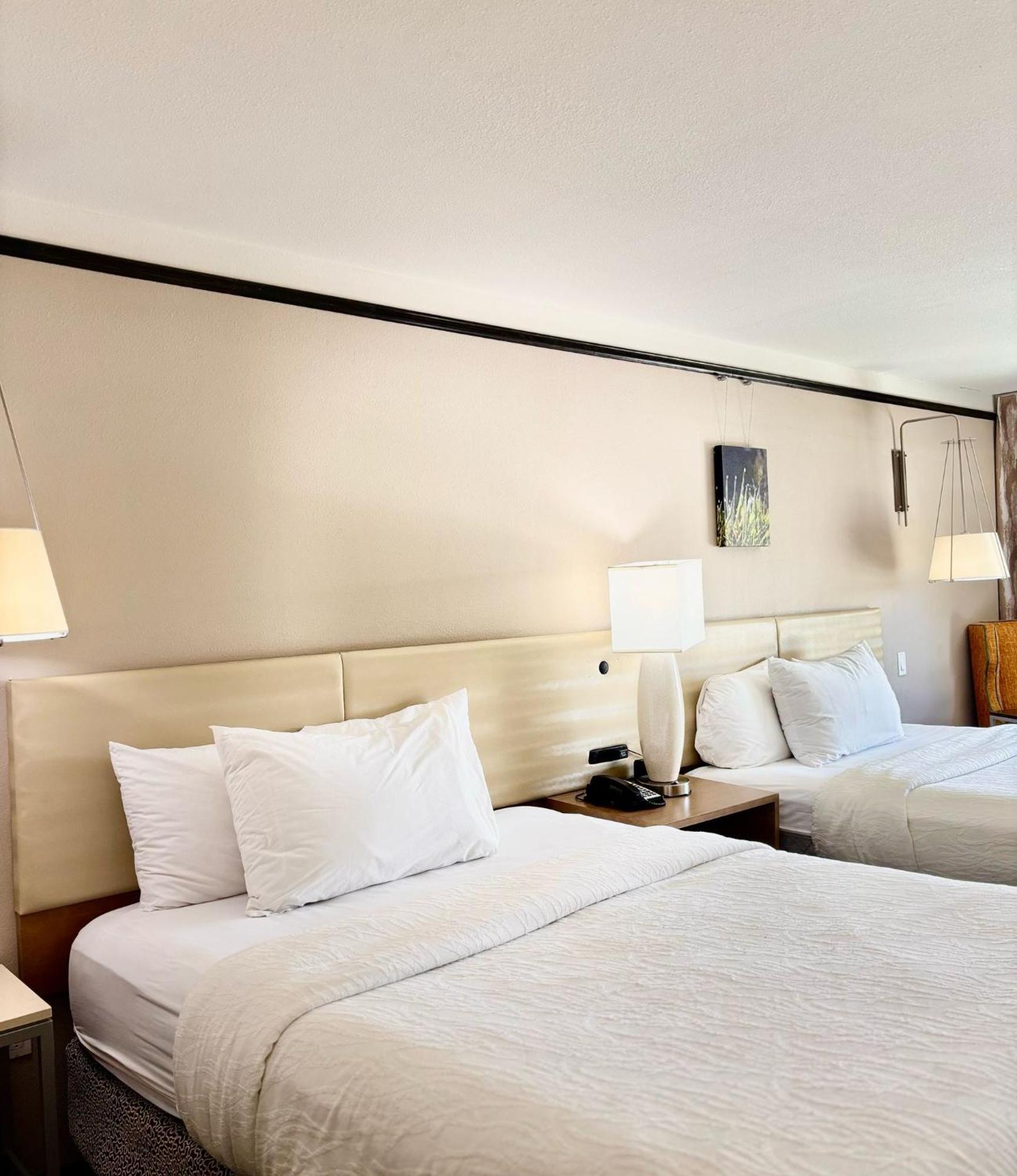 Kozy Hotel Houston North Westfield Exterior foto